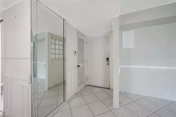 Deerfield Beach, FL 33441,700 SE 2nd Ave #311