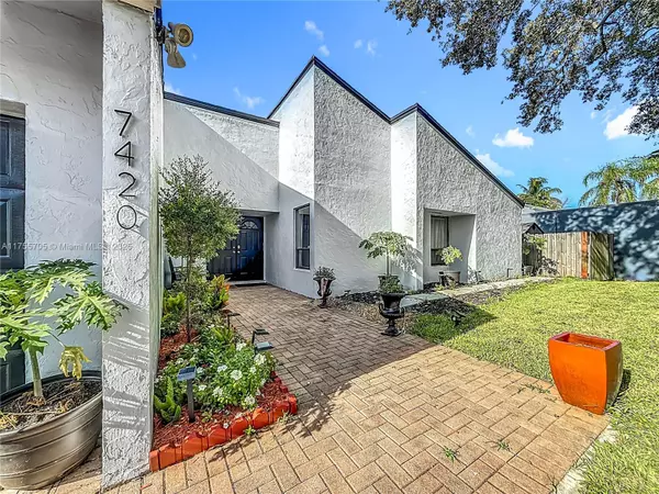 Lauderhill, FL 33319,7420 NW 35th Ct