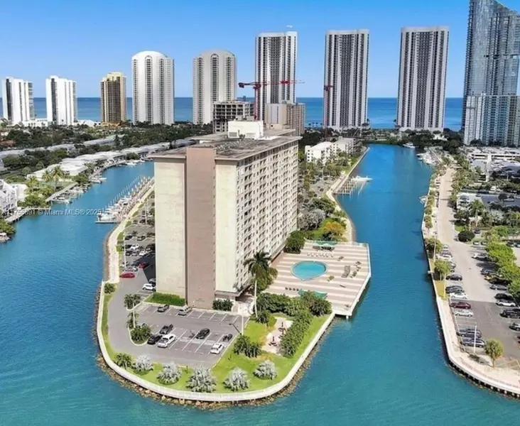 400 Kings Point Dr #801, Sunny Isles Beach, FL 33160