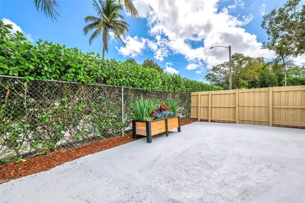 Fort Lauderdale, FL 33312,2645 Riverland Dr