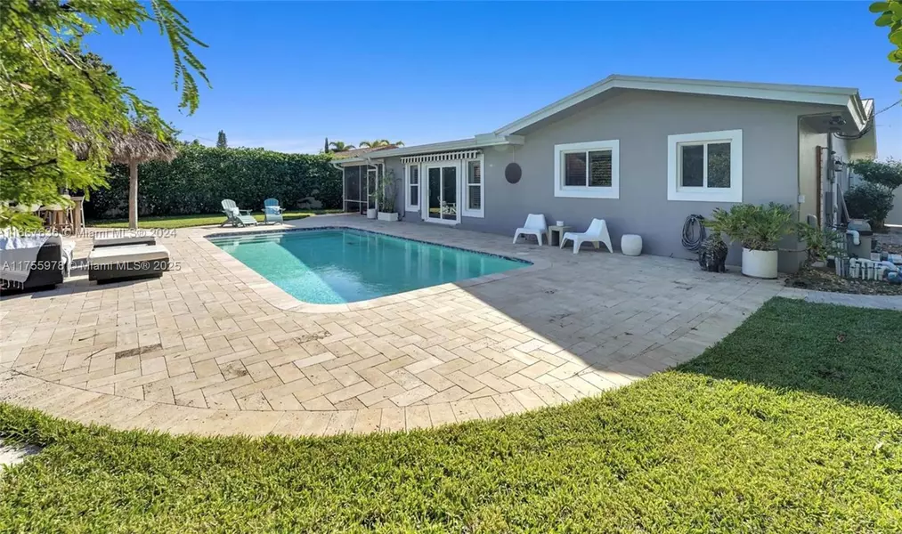 640 NW 12th Ave, Boca Raton, FL 33486