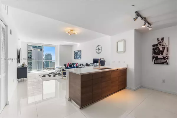 Miami, FL 33130,1100 S Miami Ave #3303