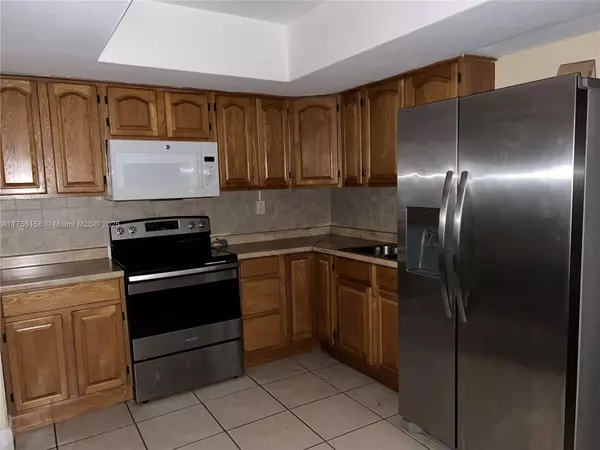 West Park, FL 33023,5531 SW 38th St