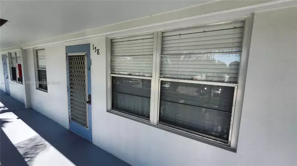 Deerfield Beach, FL 33442,158 Prescott H #158
