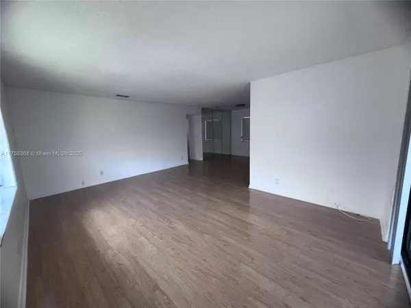 Davie, FL 33324,2430 SW 81st Ave #408