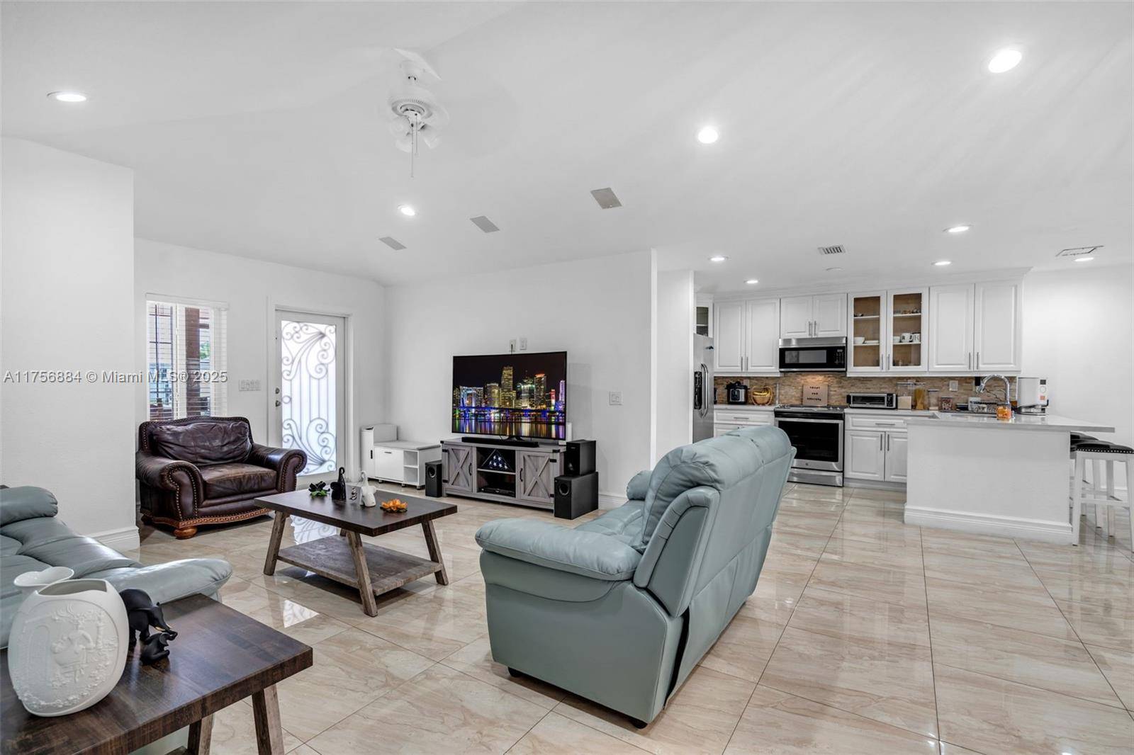 Miami, FL 33177,15835 SW 144th Ct