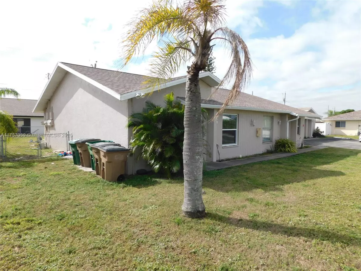 Cape Coral, FL 33990,508 SE 7 ST #108