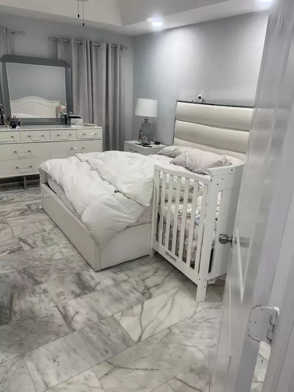 Miramar, FL 33027,4301 SW 160th Ave #215