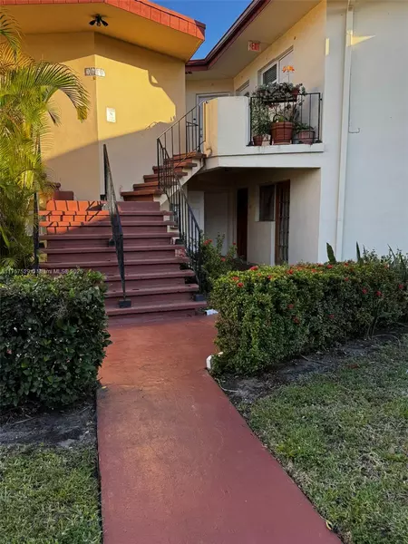 1601 NE Miami Gardens Dr #103, Miami, FL 33179