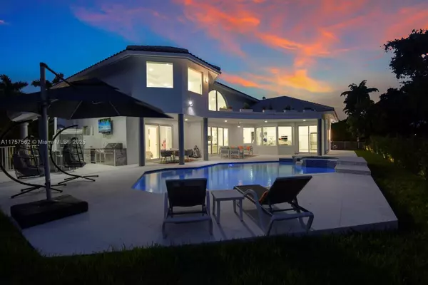 2578 NW 63rd Ln, Boca Raton, FL 33496