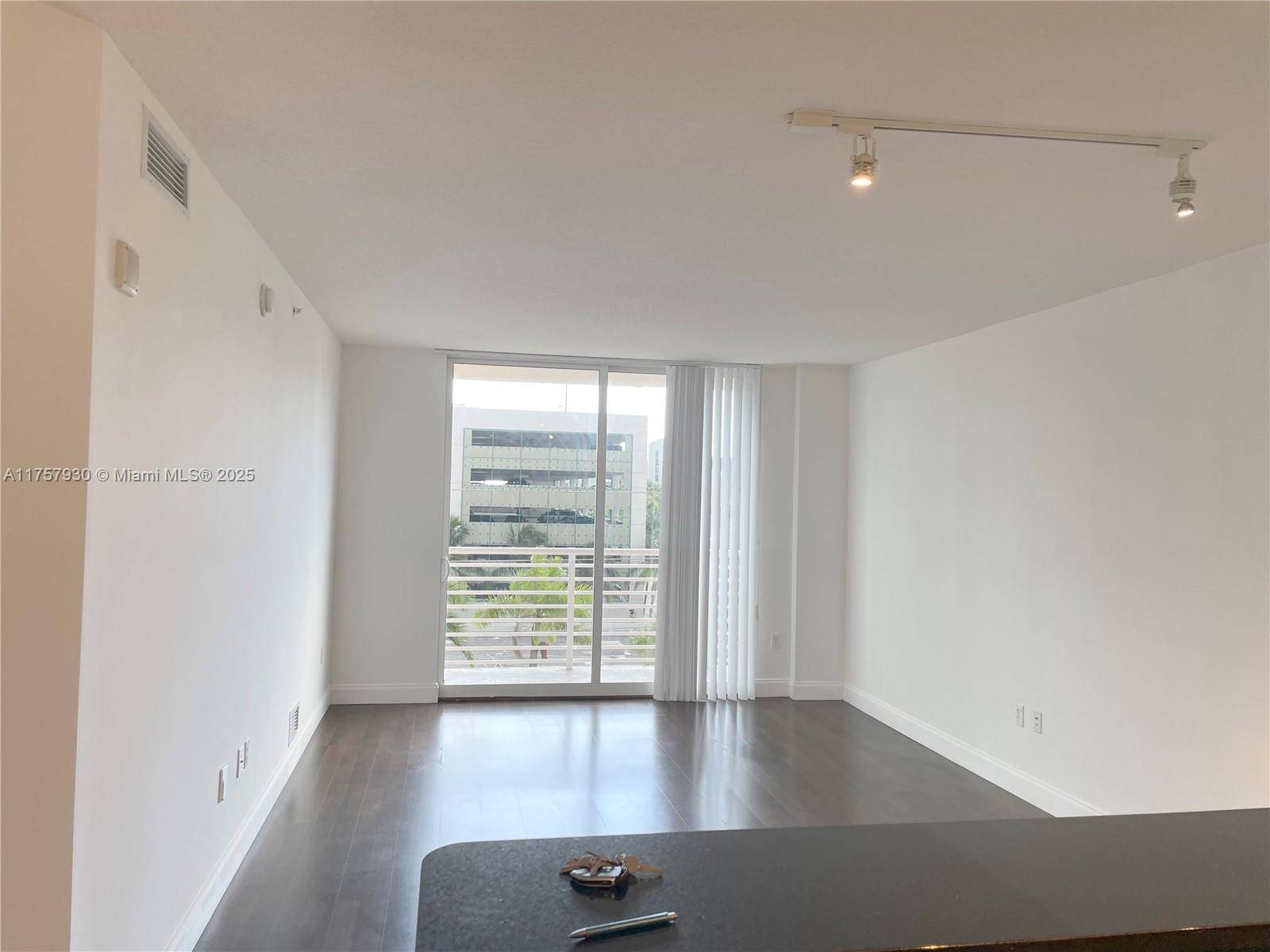Aventura, FL 33180,18800 NE 29th Ave #507