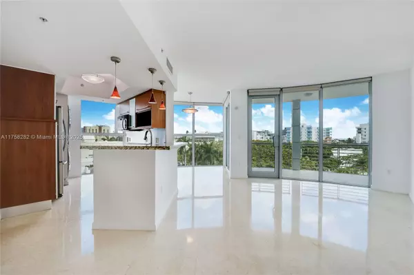 Miami Beach, FL 33139,110 Washington Ave #2607