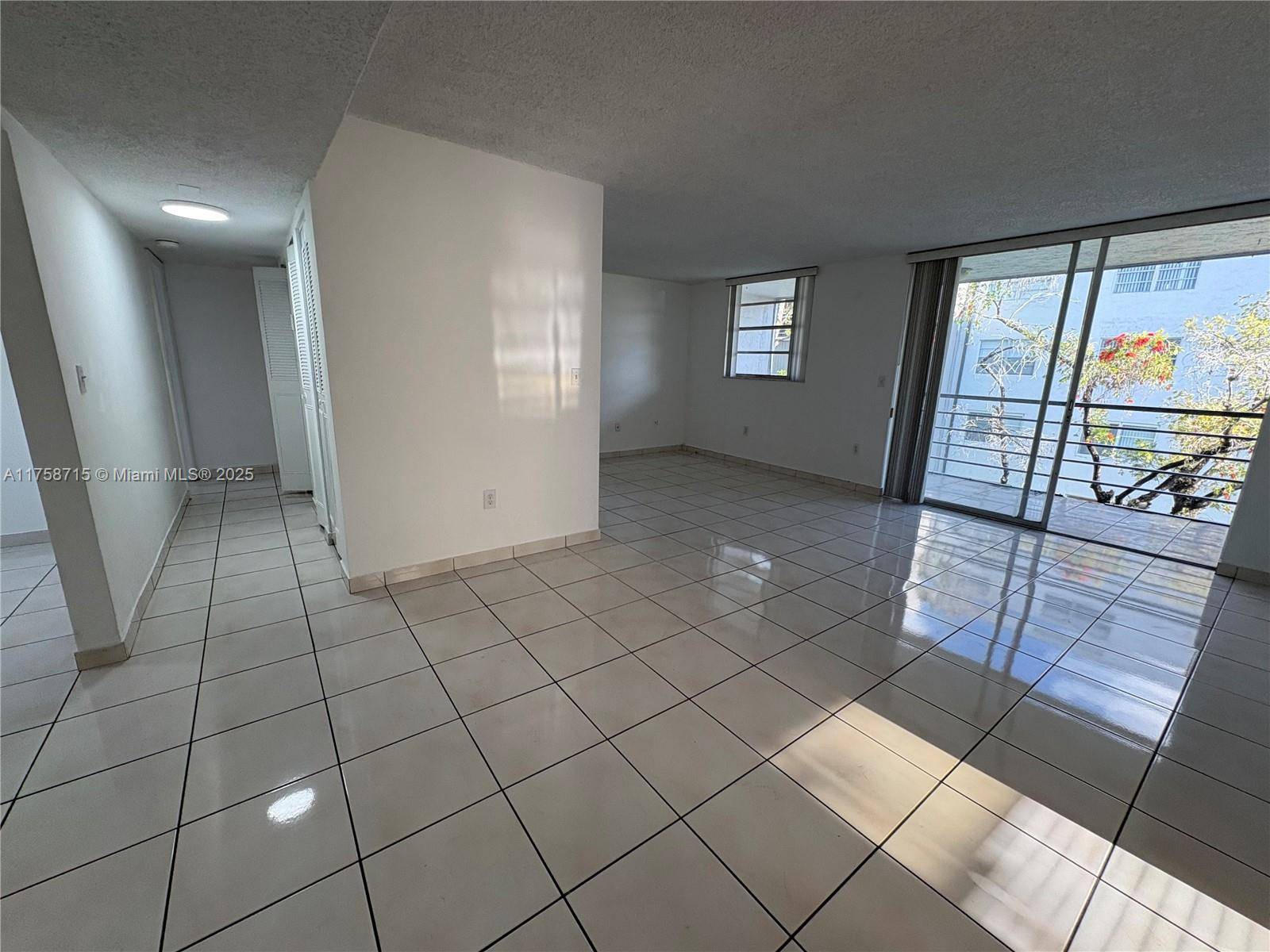 14175 SW 87th St #C305, Miami, FL 33183