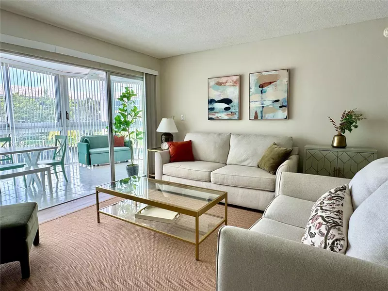 3000 NE 48th St #203, Fort Lauderdale, FL 33308