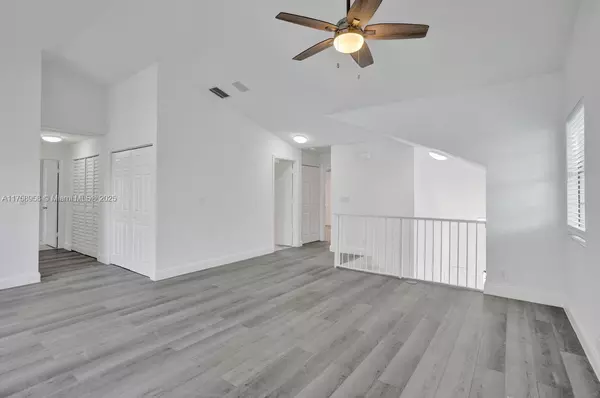 Coral Springs, FL 33071,1627 Cypress Pointe Dr #2-1