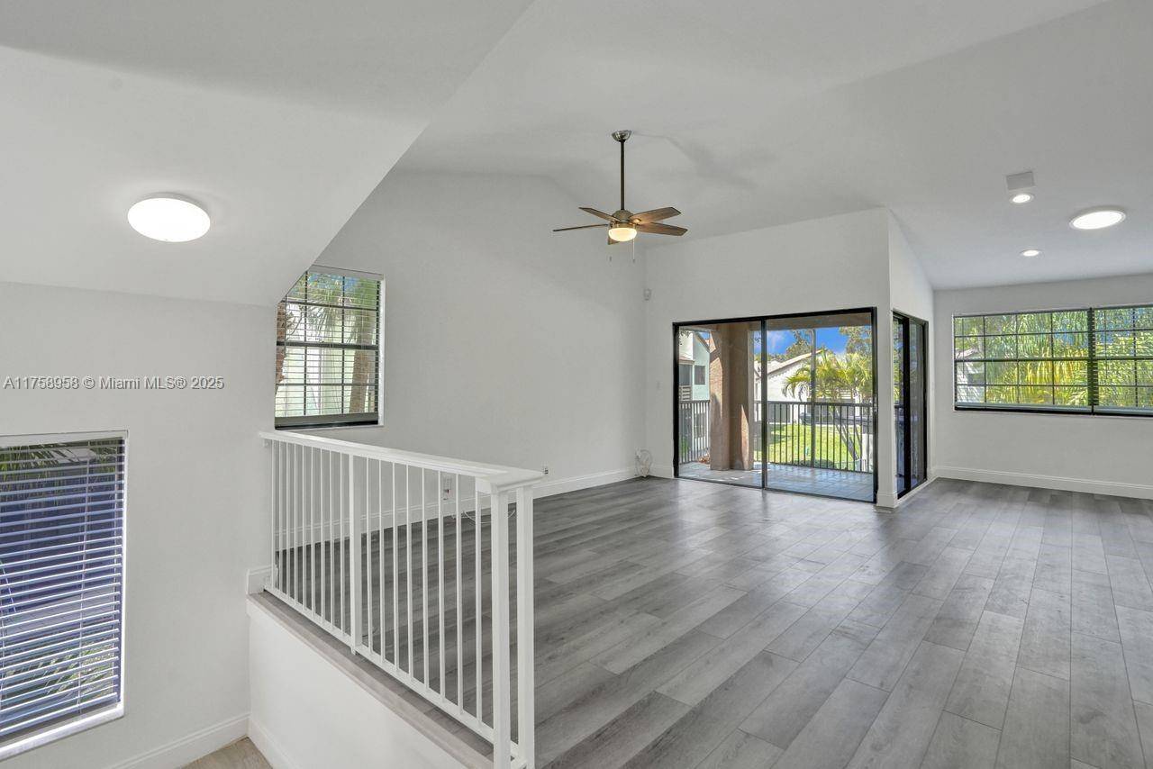 Coral Springs, FL 33071,1627 Cypress Pointe Dr #2-1