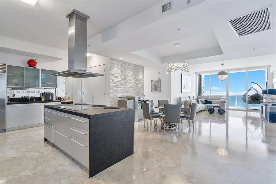 18201 Collins Ave #4404, Sunny Isles Beach, FL 33160