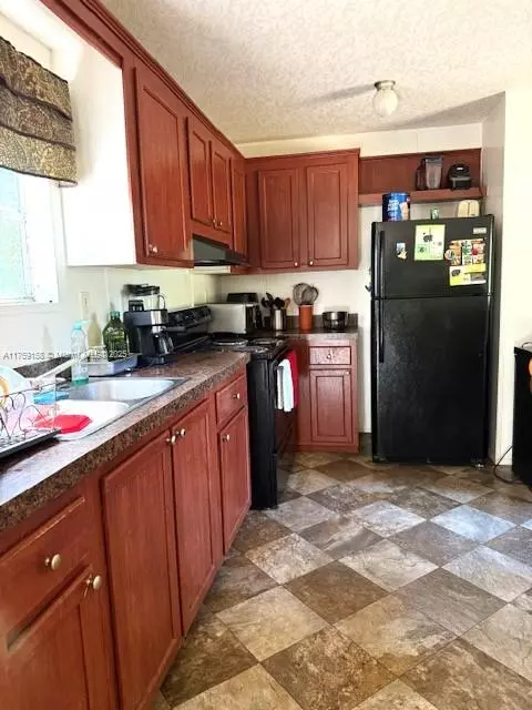 Clewiston, FL 33440,490 Vero Ave