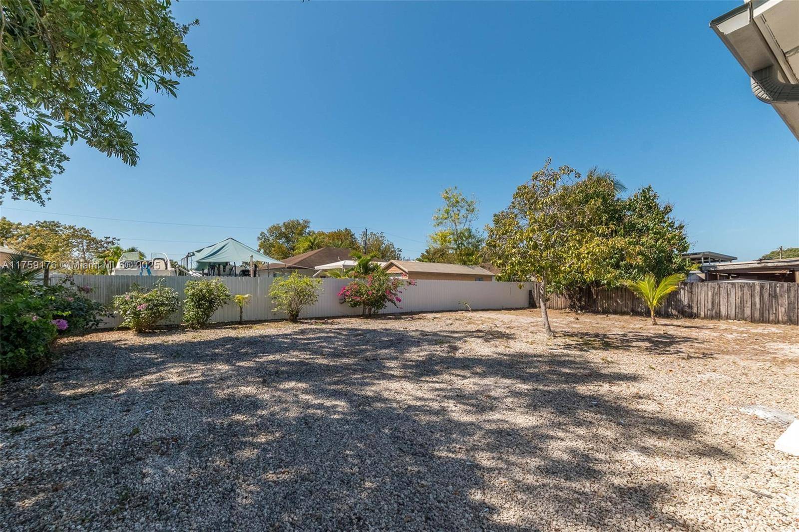 Miami Gardens, FL 33054,16150 NW 40th Ct