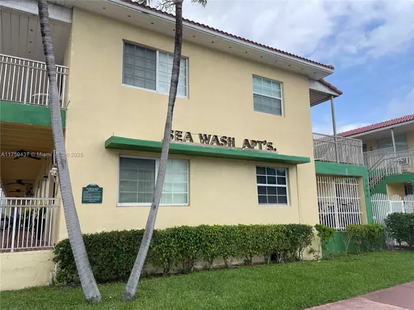 Miami Beach, FL 33141,7400 Harding Ave #12A