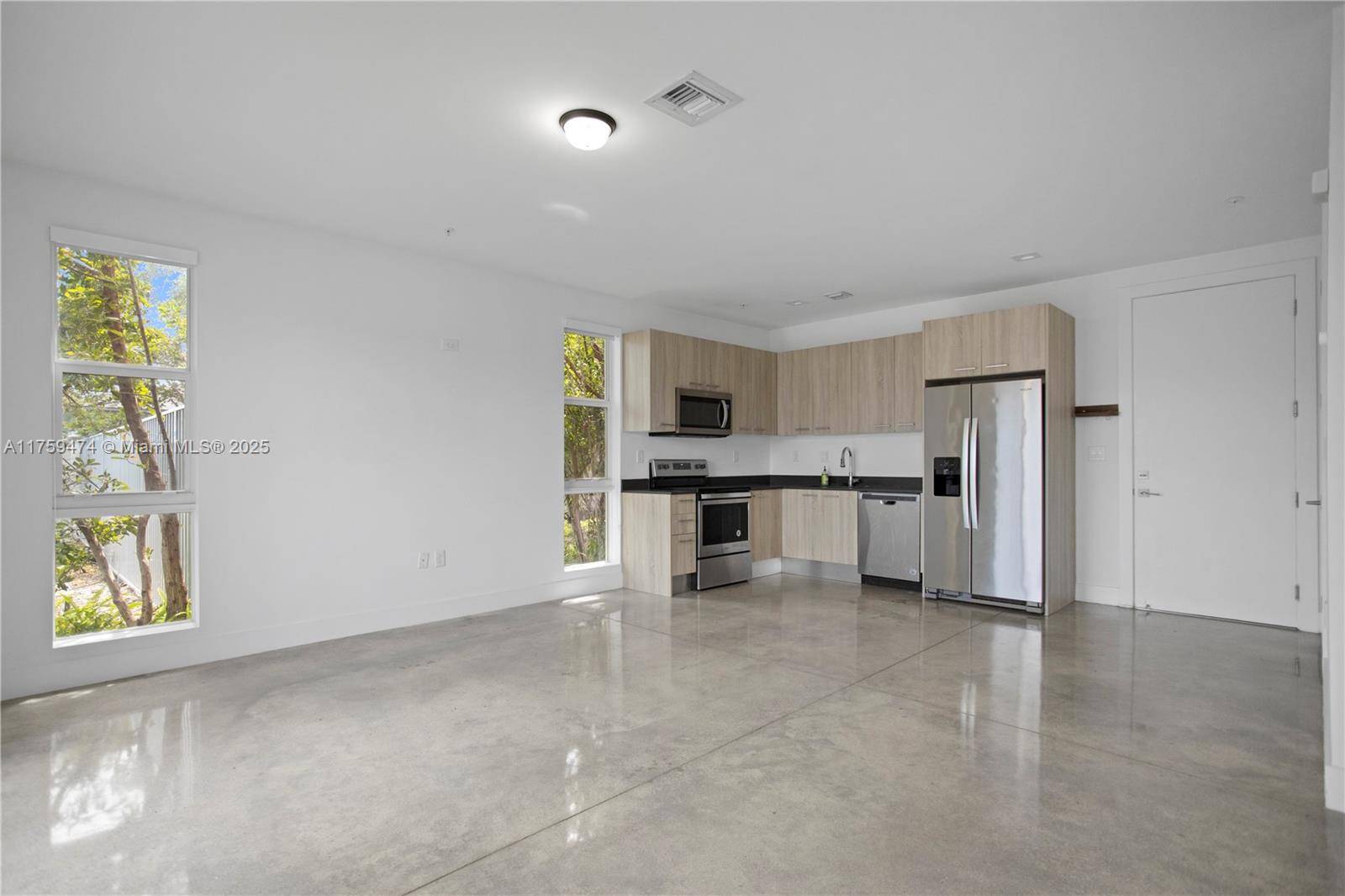 Oakland Park, FL 33334,3455 NE 5th Ave #1