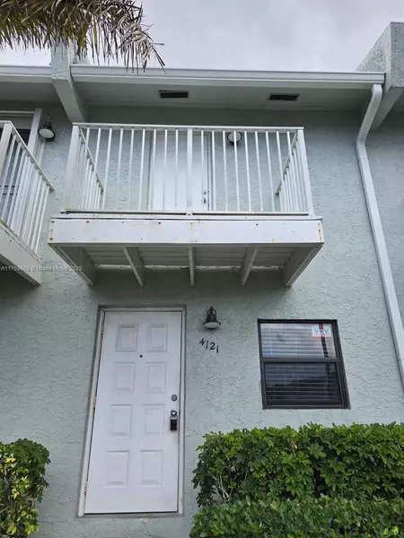 4121 NE 21st Ter #3, Lighthouse Point, FL 33064