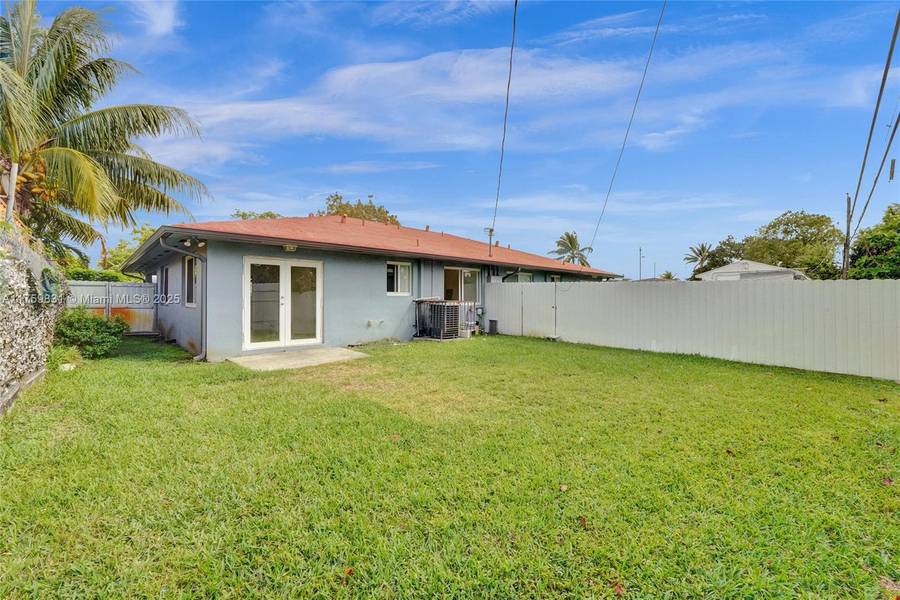 1154 NW 103rd St, Miami, FL 33150