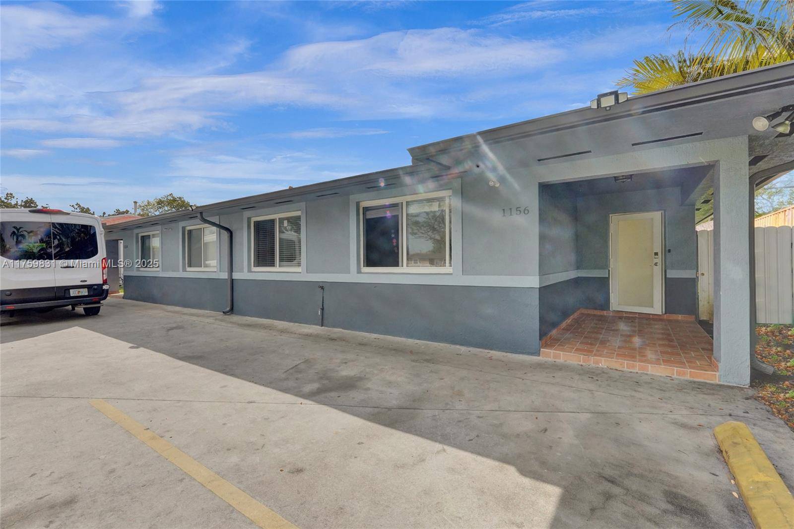 Miami, FL 33150,1154 NW 103rd St