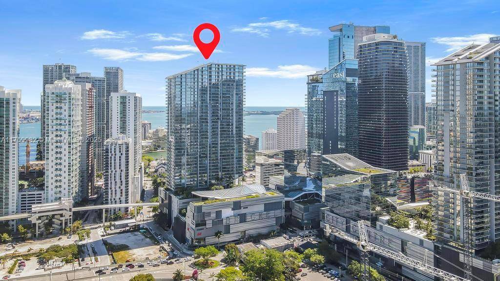 68 SE 6th St #1710, Miami, FL 33131
