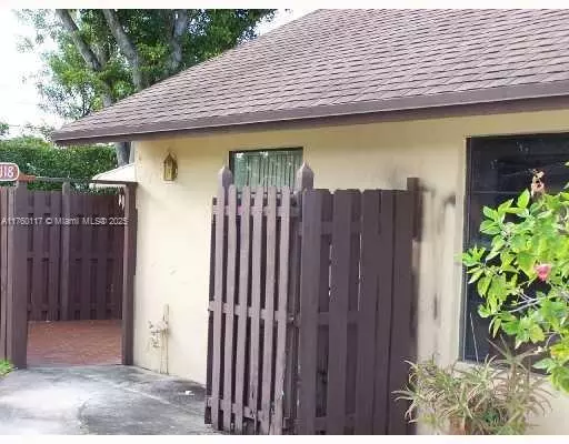 Hollywood, FL 33024,118 Gate Rd #1-65