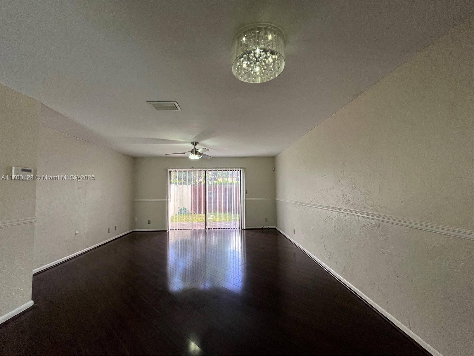 Oakland Park, FL 33309,2700 S Oakland Forest Dr #304