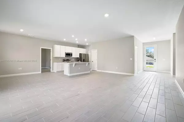 Other City - In The State Of Florida, FL 34473,3792 SW 166th Place Rd