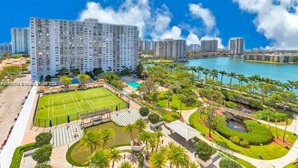 2801 NE 183rd St #1709W, Aventura, FL 33160