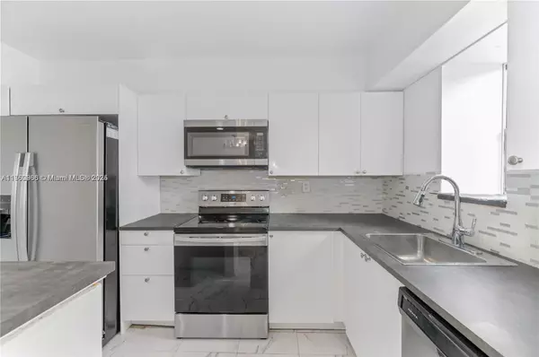 Aventura, FL 33180,20301 NE 30th Ave #308-5