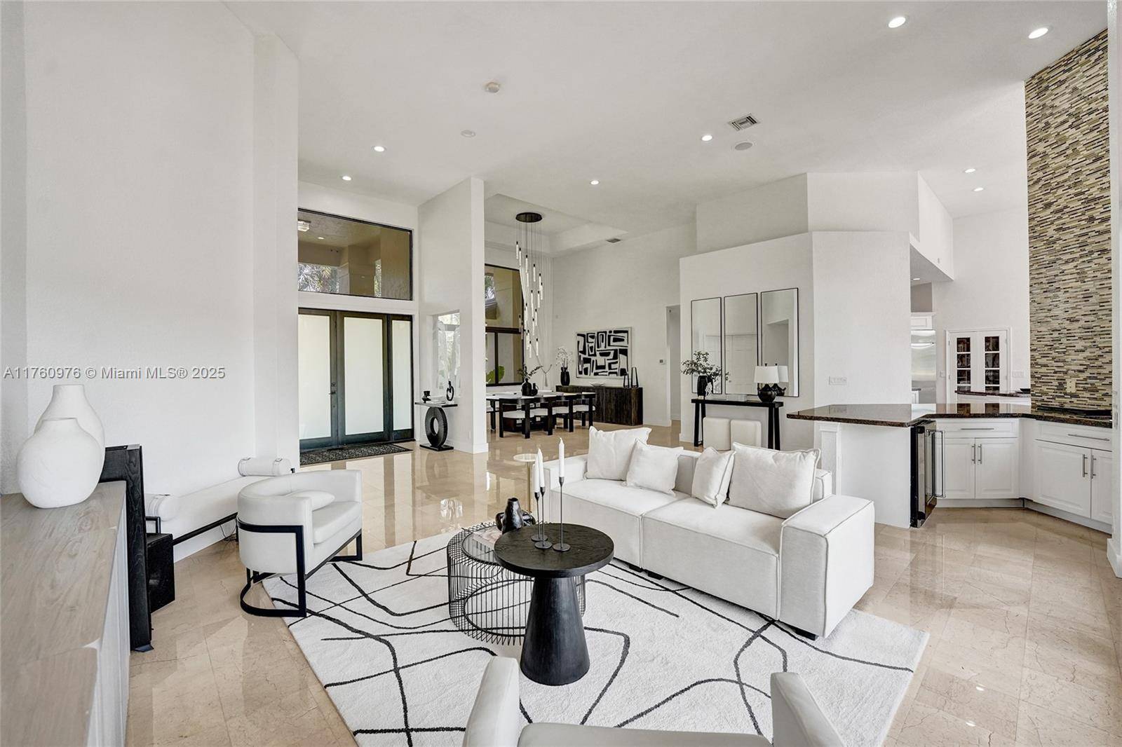 Weston, FL 33331,3320 Bridle Path Ln