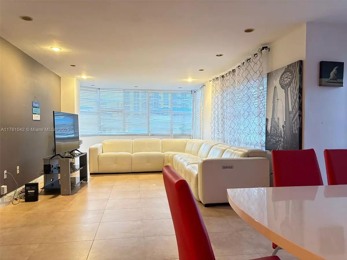 Hallandale Beach, FL 33009,1965 S Ocean Dr #2F