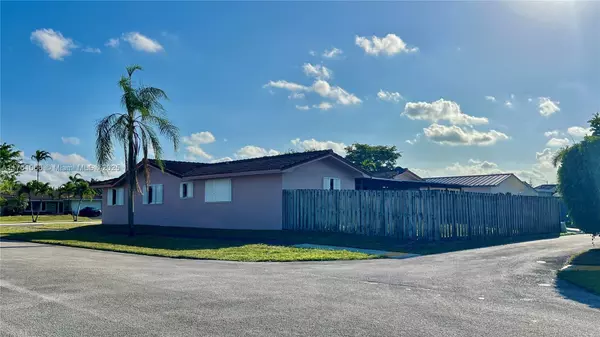 Hollywood, FL 33021,4701 Arthur St
