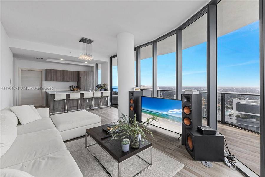 801 S Miami Ave #5509, Miami, FL 33130
