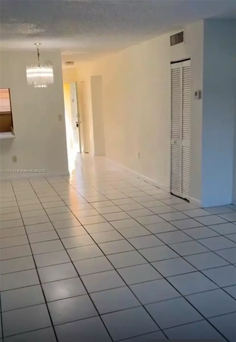 Miami Gardens, FL 33169,504 NW 179th St #.