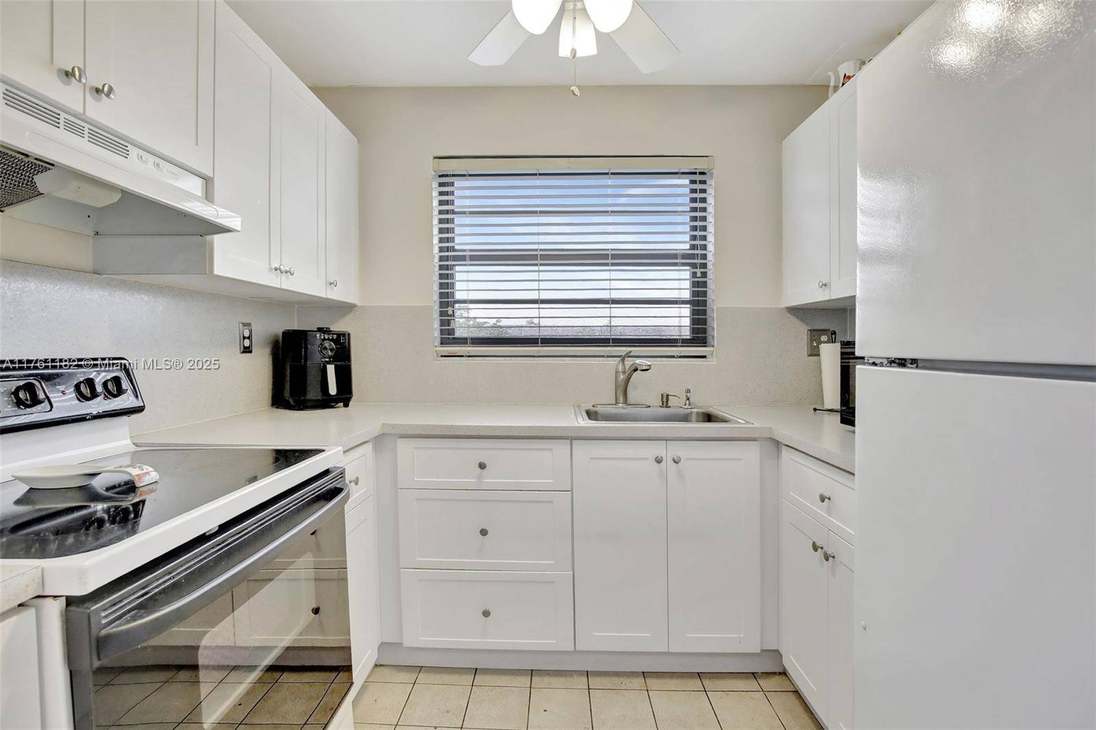 Pembroke Pines, FL 33026,1001 Colony Point Cir #514
