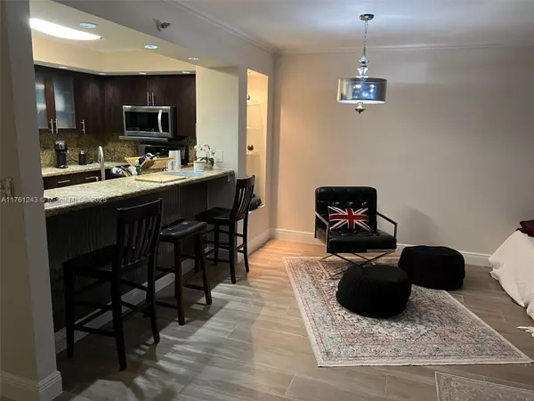 800 N Miami Ave #E-405, Miami, FL 33136