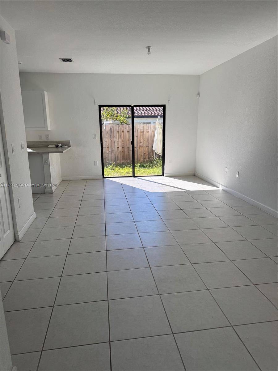 Miami, FL 33179,20912 NE 8th Ave #20912