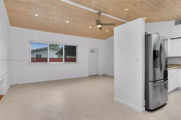 Cooper City, FL 33328,4906 SW 90th Way