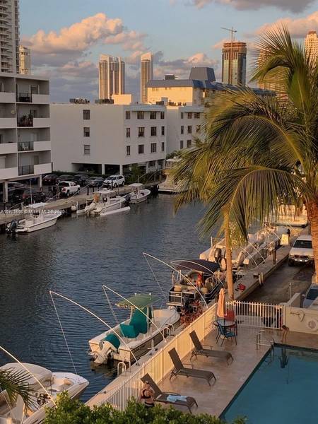 3601 NE 170th St #207, North Miami Beach, FL 33160