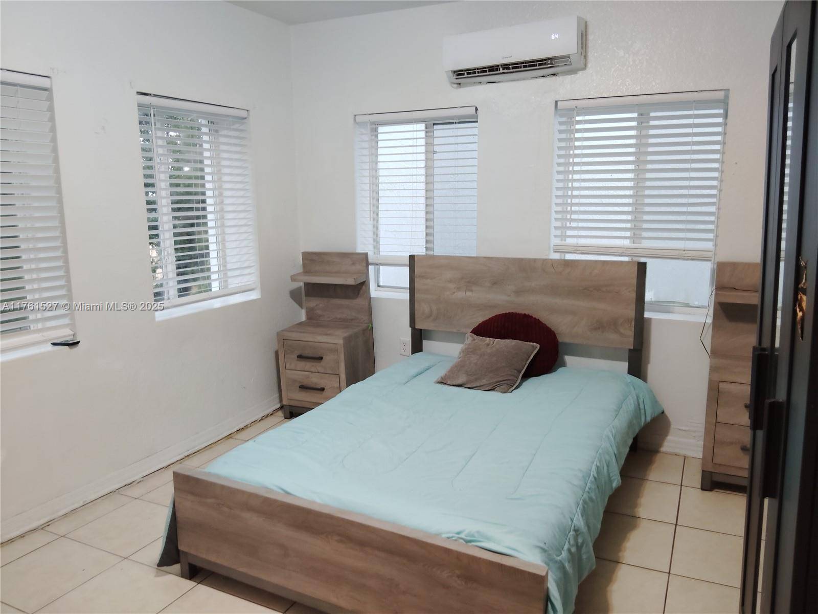 Miami, FL 33128,1021 NW 3rd St #305