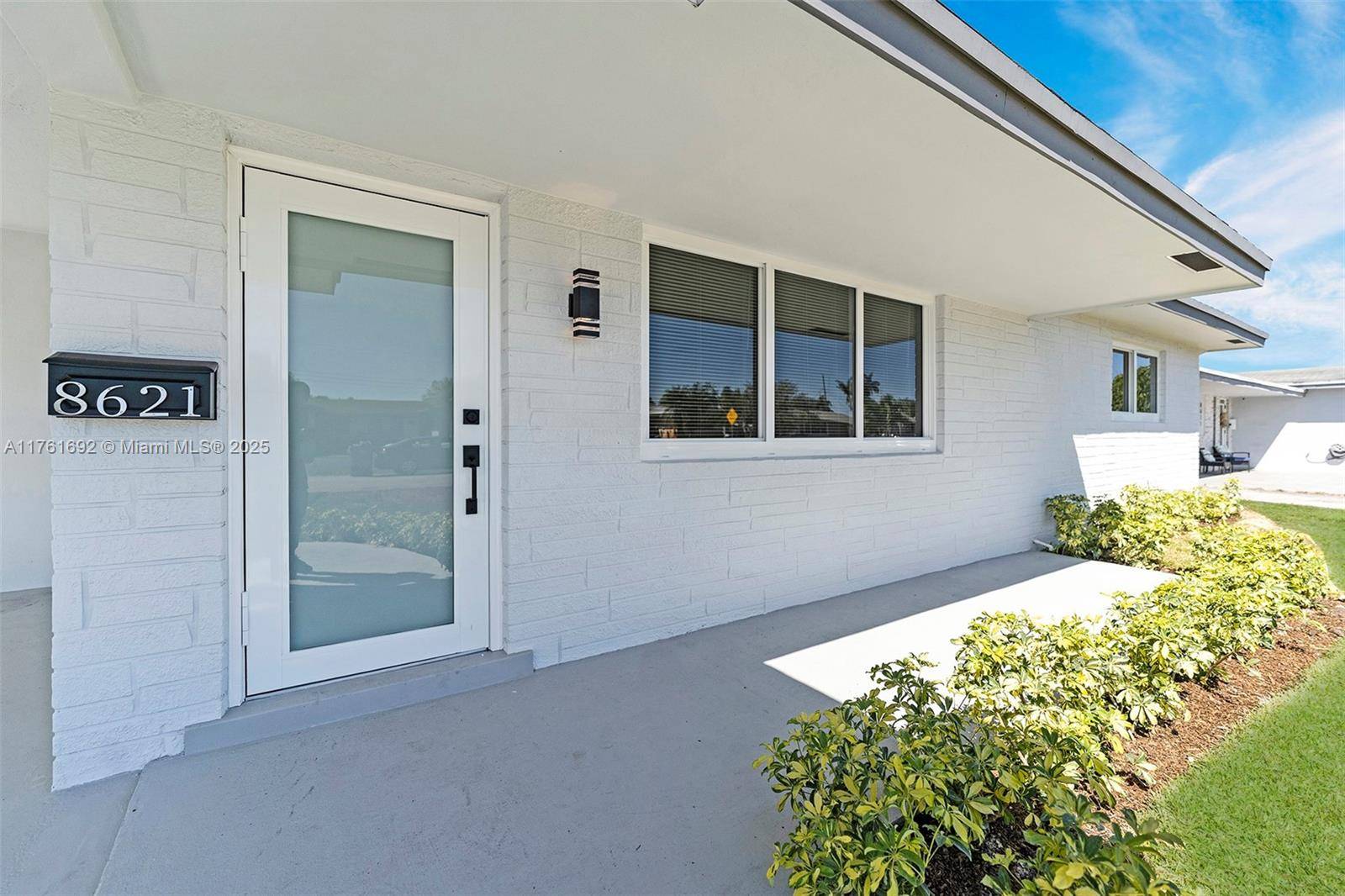 Pembroke Pines, FL 33024,8621 NW 15th Ct