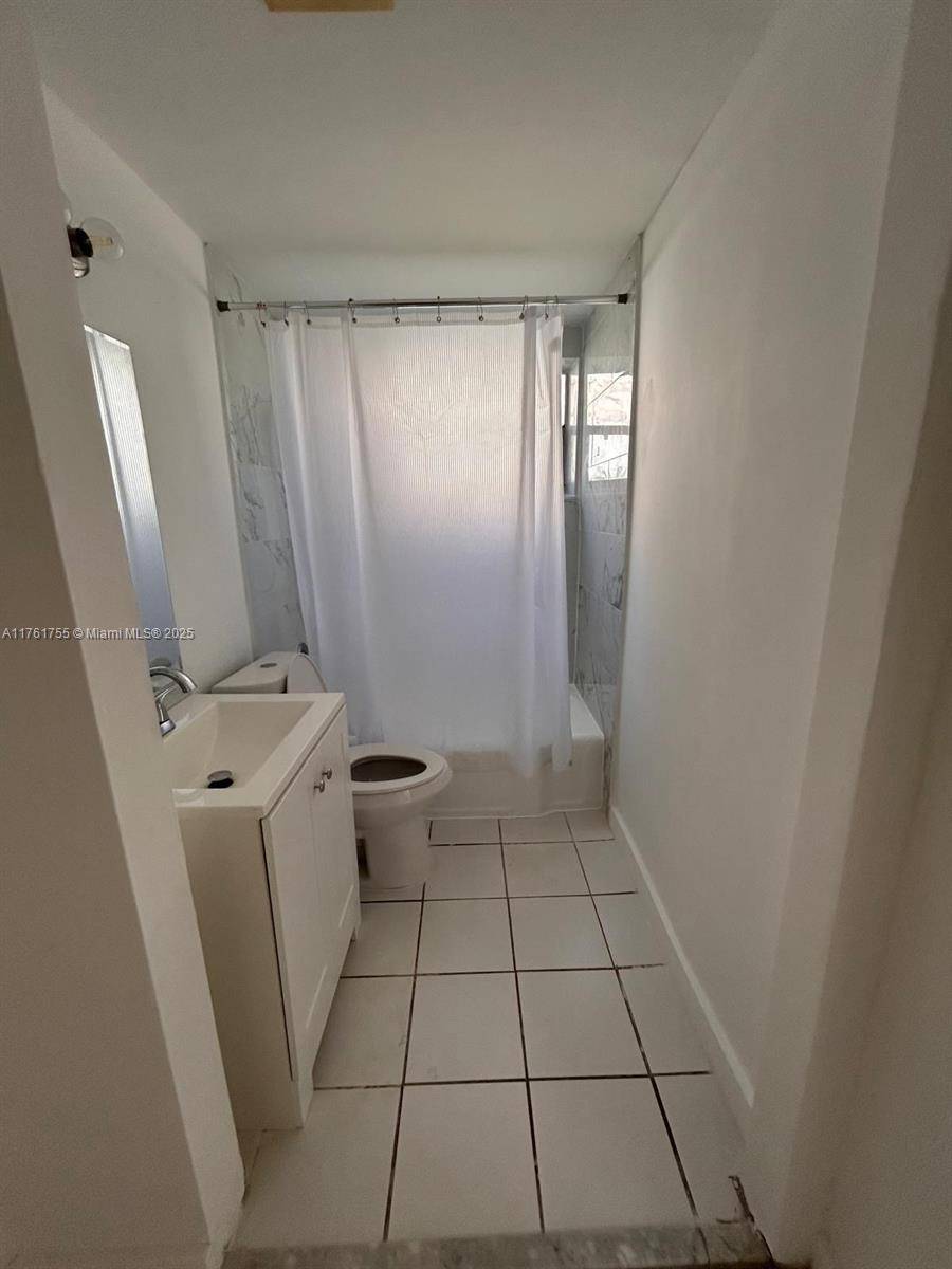 North Bay Village, FL 33141,7909 East Dr #101
