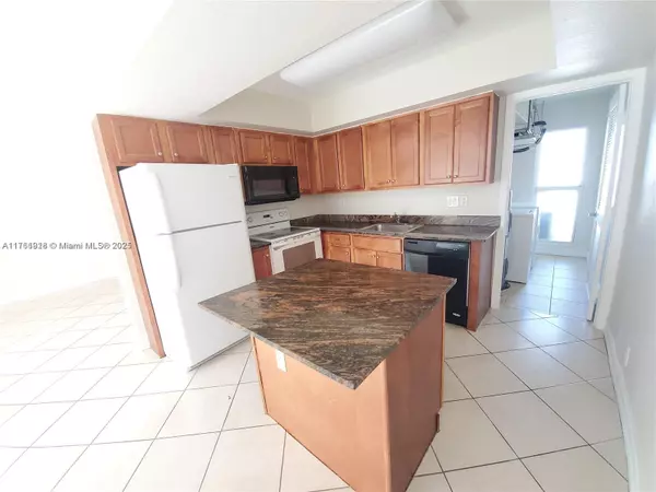 523 SW 1st Ct, Boynton Beach, FL 33435