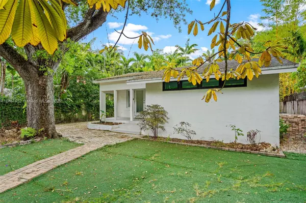 South Miami, FL 33143,6841 SW 78th Ter
