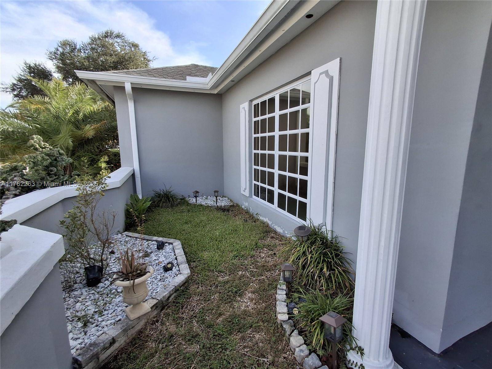 Tamarac, FL 33319,4511 Queen Palm Ln